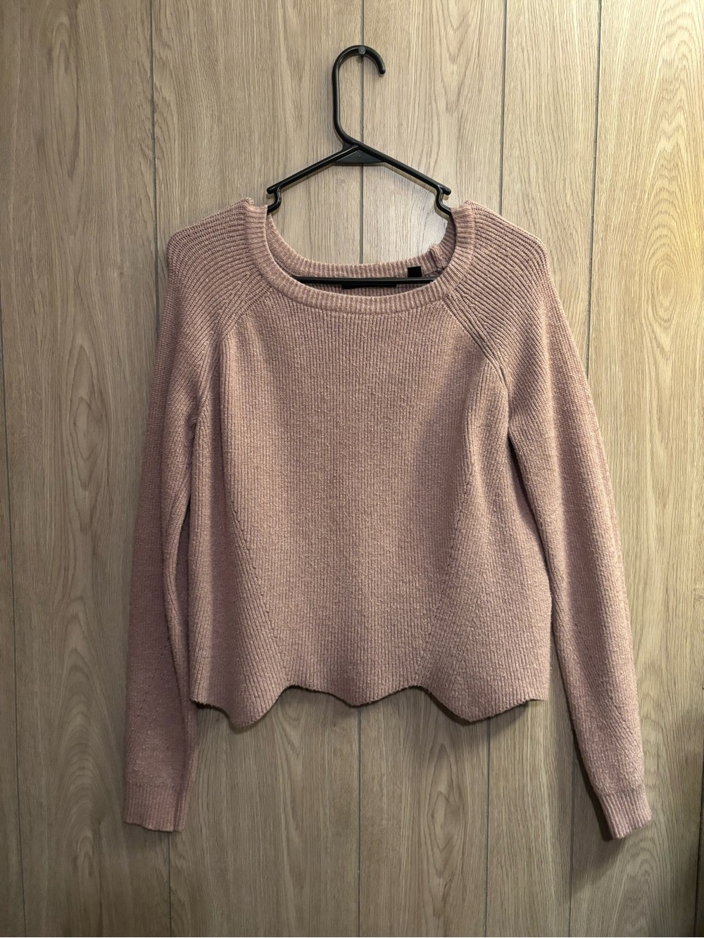 Cyrus Dusty Pink Scallop Hem Crewneck Sweater